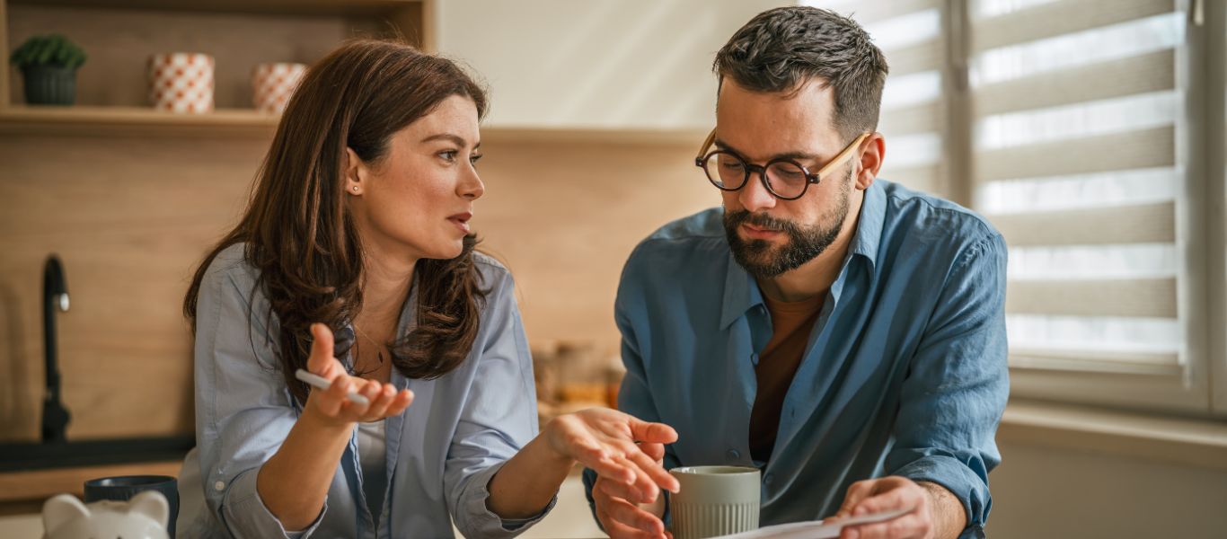 ¿Pagar deudas o ahorrar primero? La respuesta está en tus números